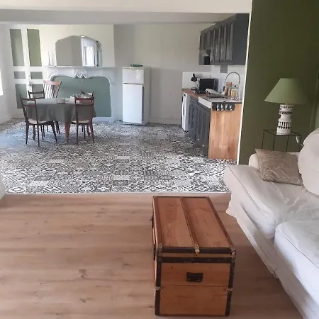 Сasa de vacaciones La Chinerie *